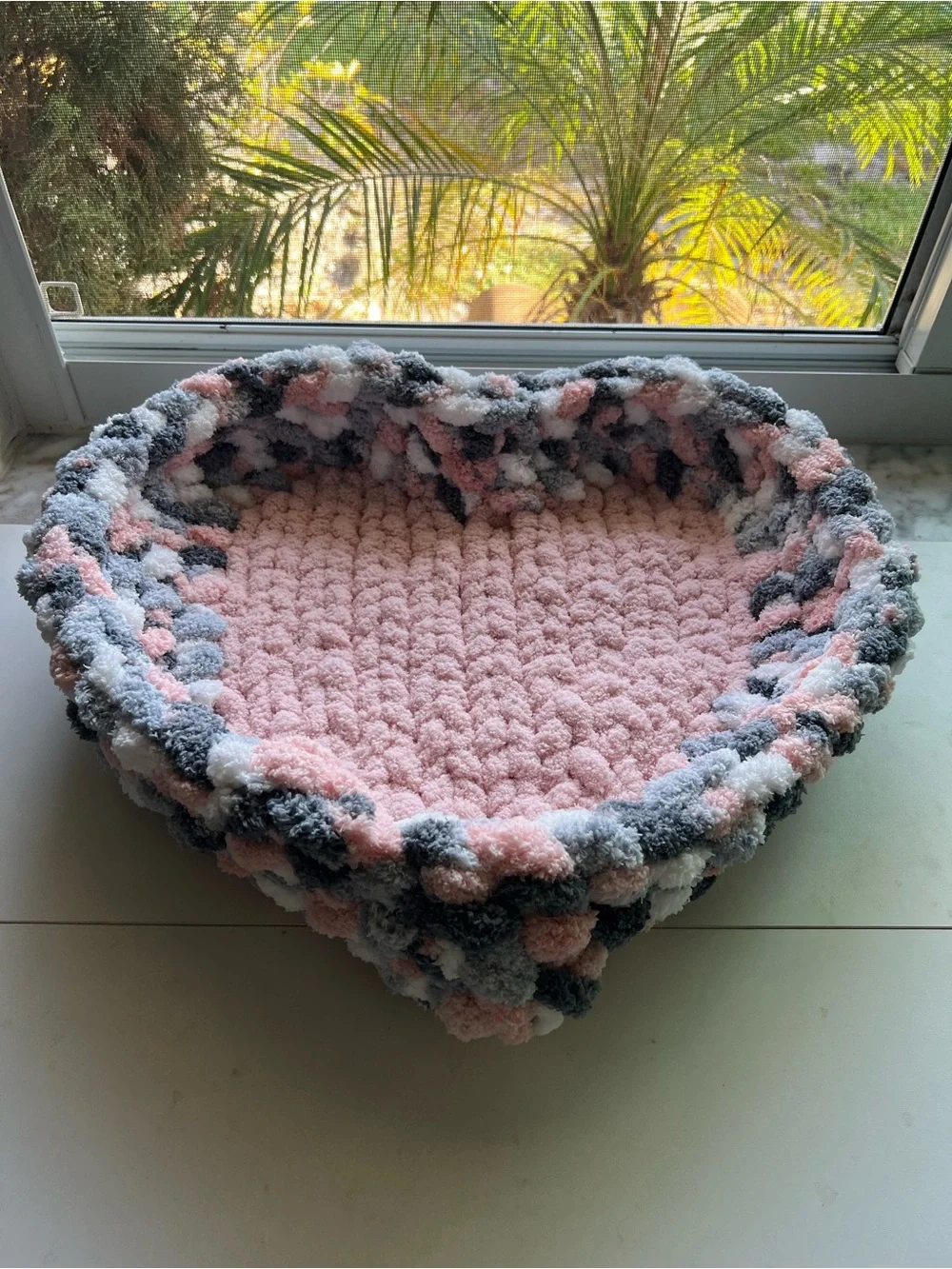 NWOT Handmade Pink Heart Chenille Pet Bed with Multicolor Braided Edge